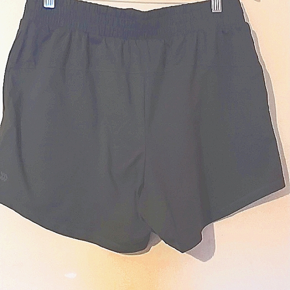 All In Motion Women Shorts. - Picture 2 of 8
